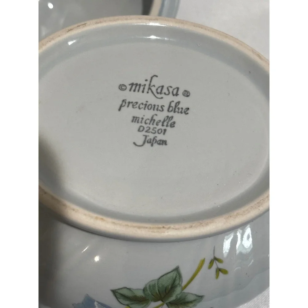 Mikasa‎ Precious Blue Michelle Lidded Sugar Bowl Floral Basketweave Rare Cottage